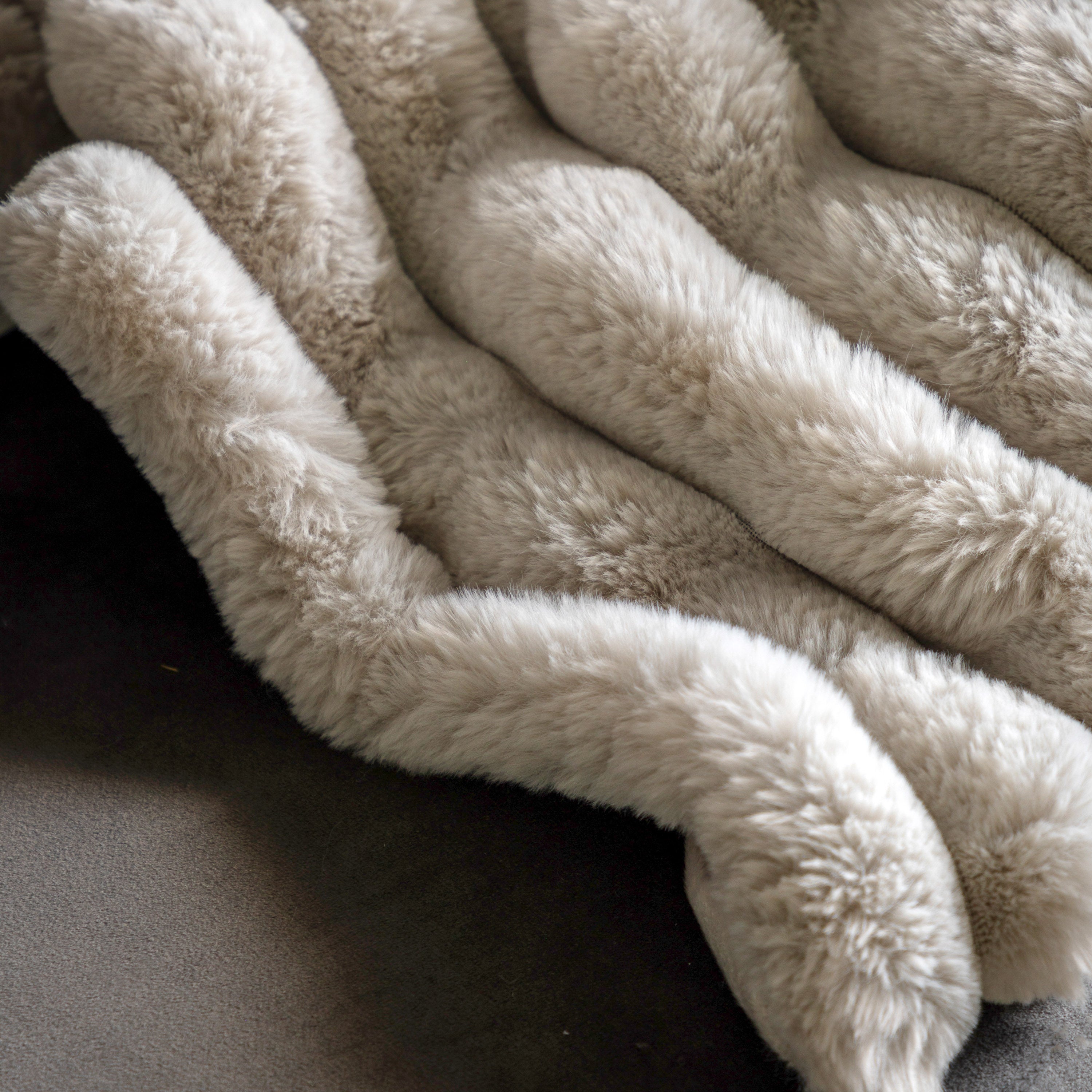 Ribbed Faux Fur Natural Cream Throw